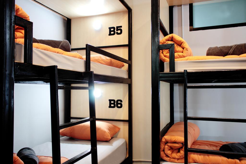 Bed in 6-Bed Mixed Dormitory Room